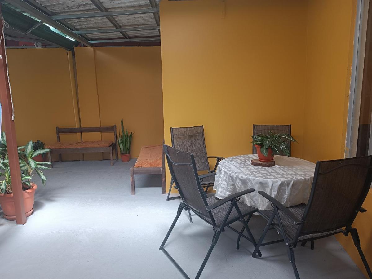 Apartamentos M&M La Fortuna Buitenkant foto